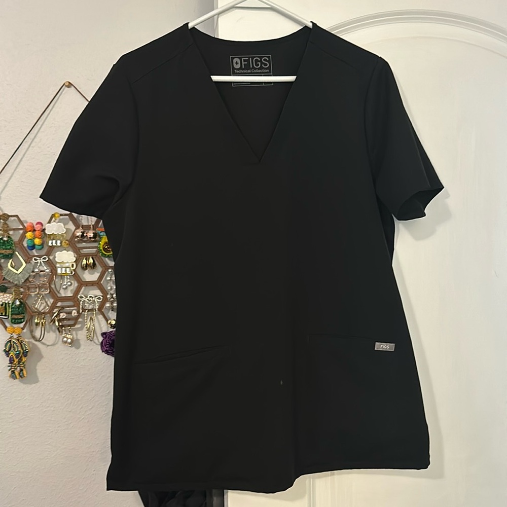 Figs Scrub Top